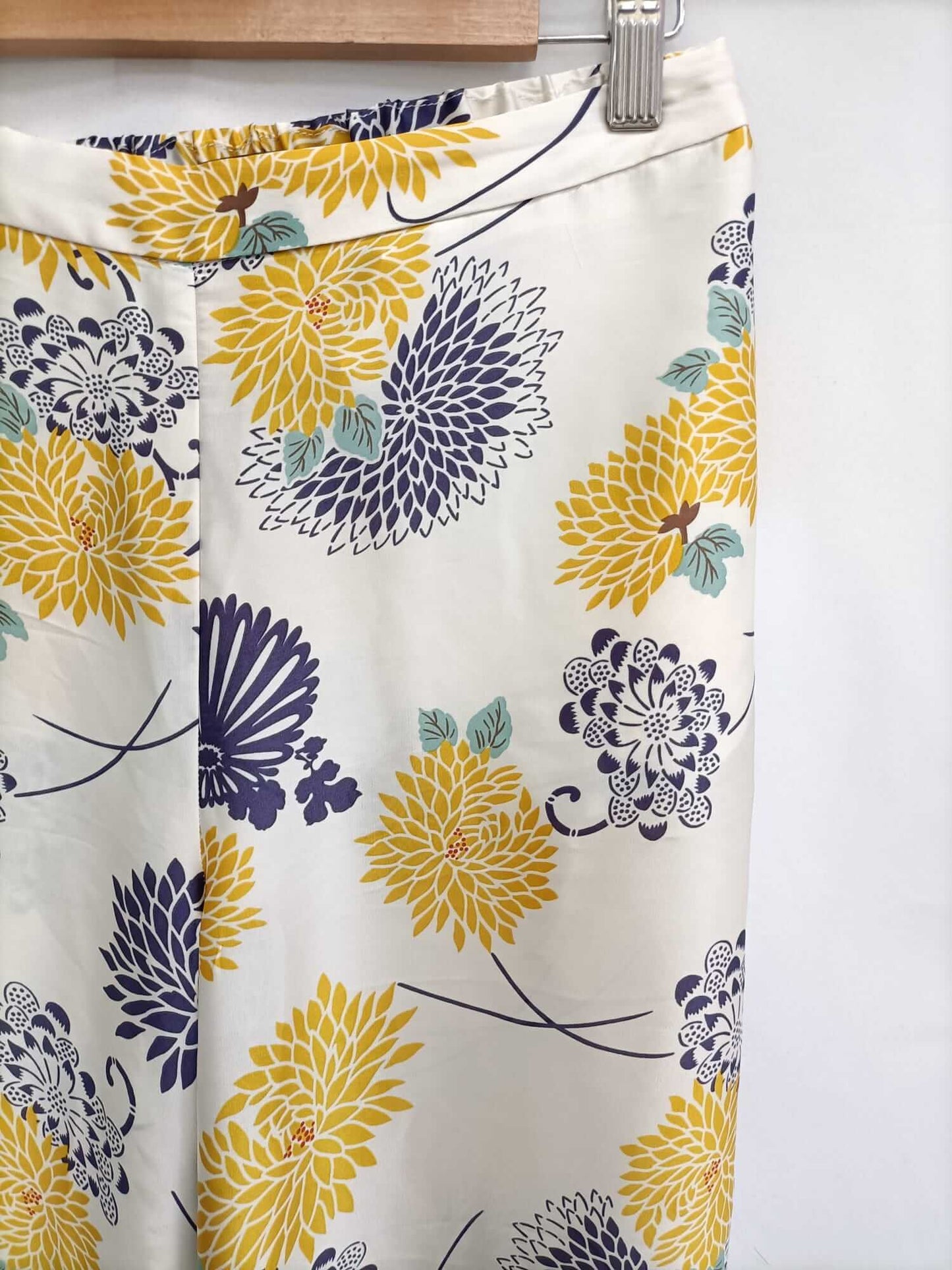 ZARA .Pantalones palazzo flores T.s