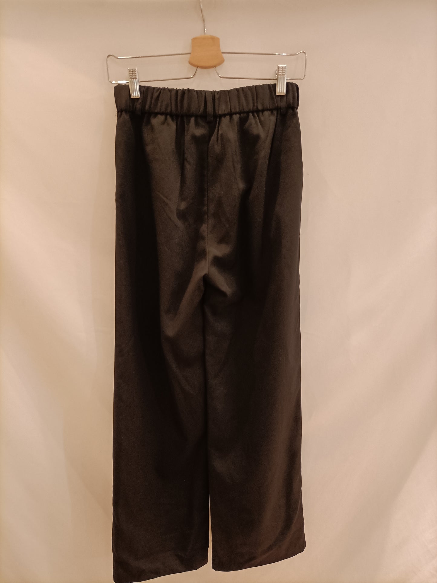 DAZY. Pantalón negro fluido T.m