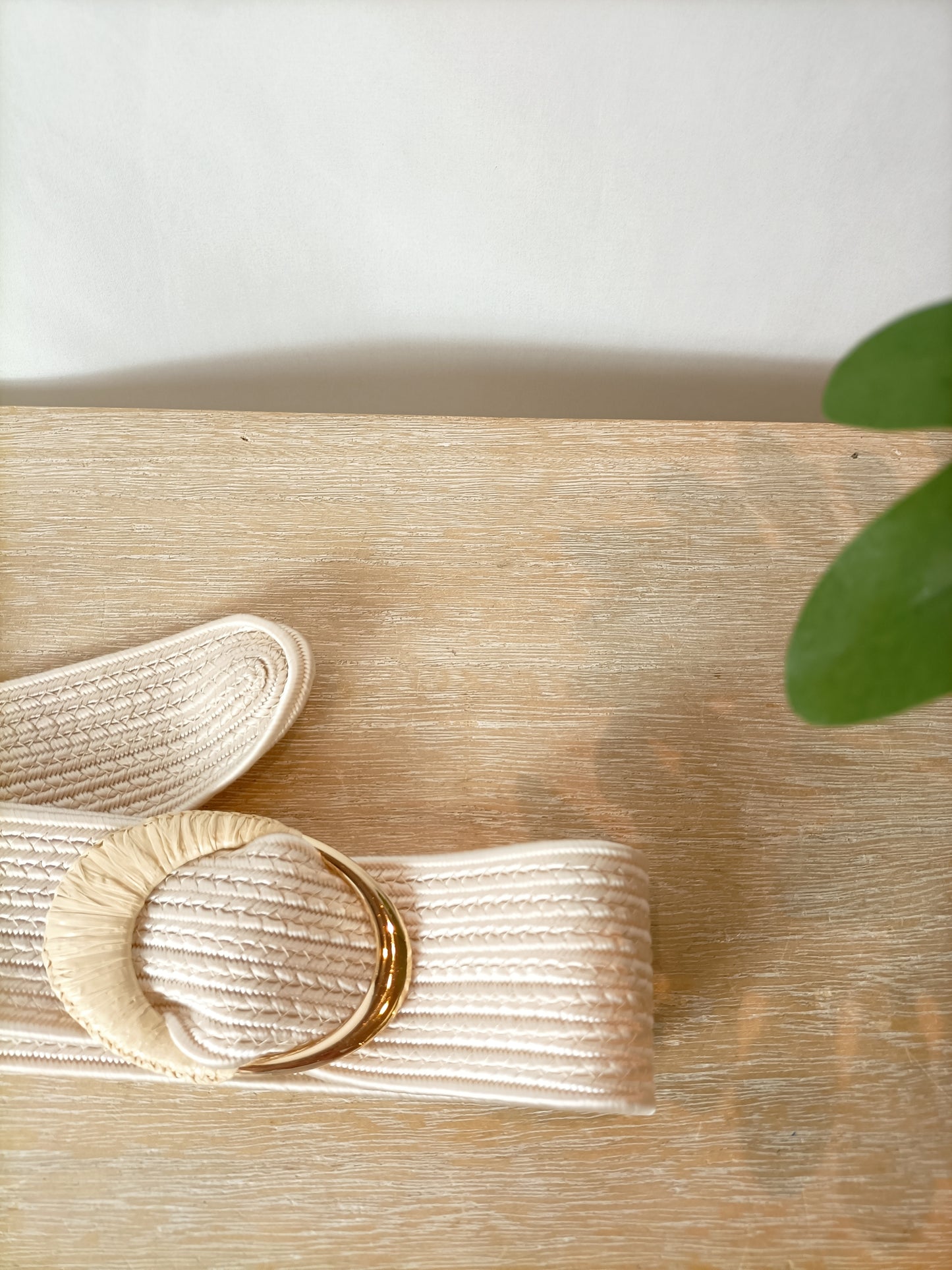 OTHERS. Textured beige belt. YOUR