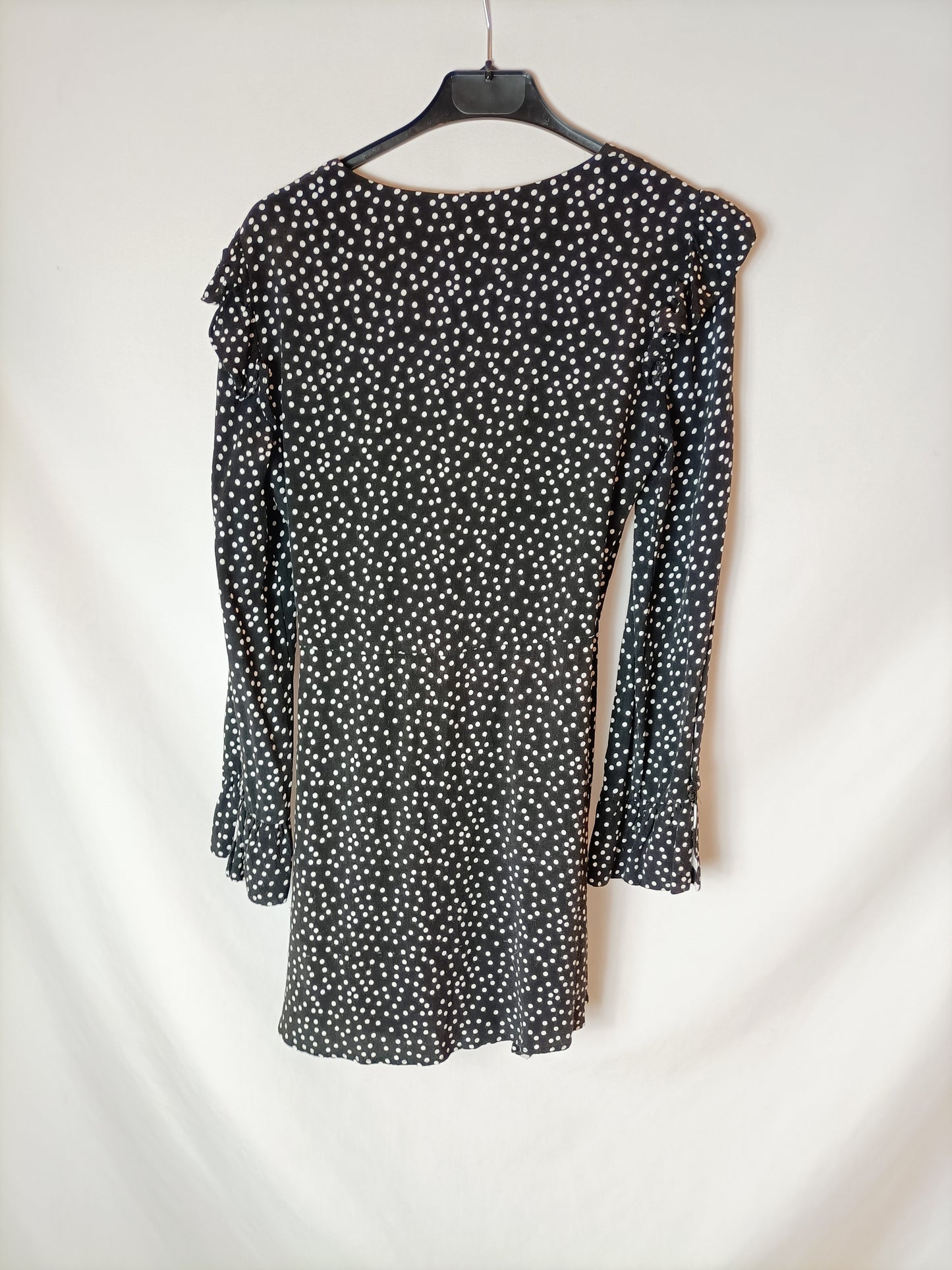 ZARA. Vestido negro lunares cruzado. T S