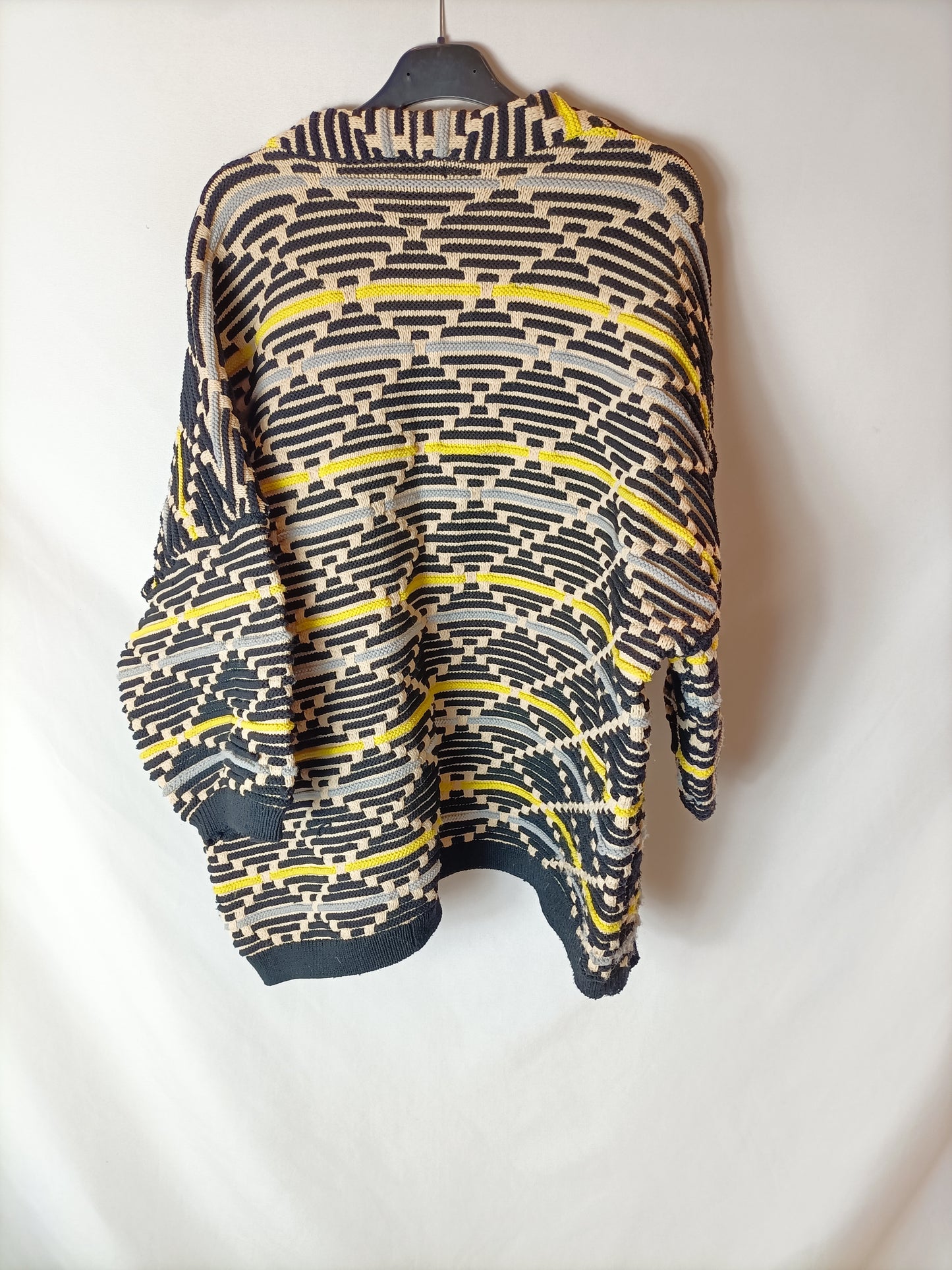 H&M. Cárdigan textura estilo kimono. T XS