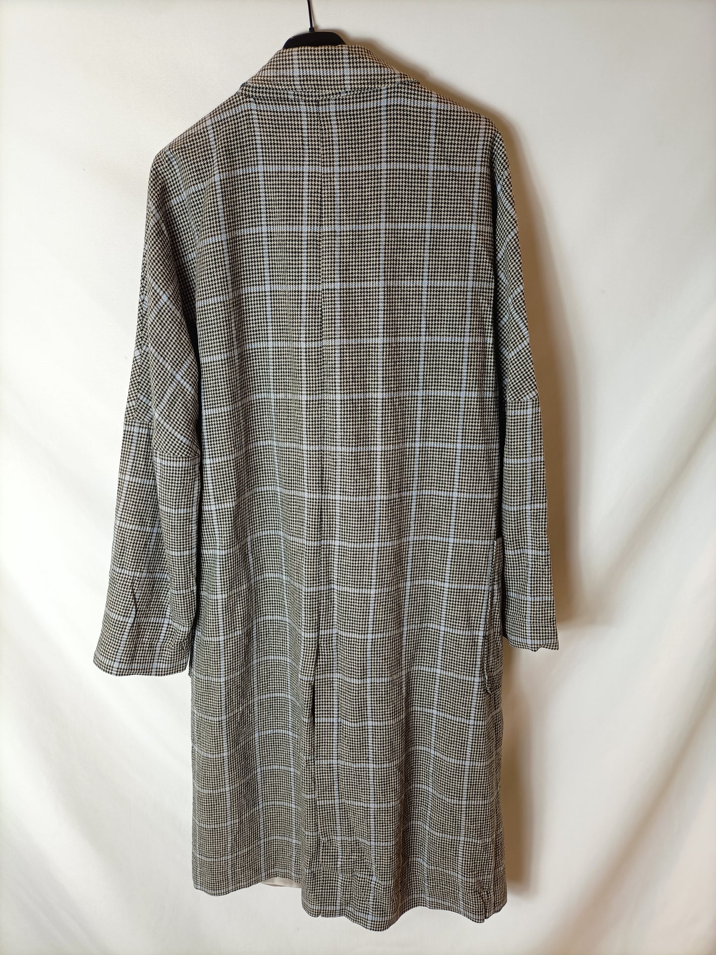 ZARA. Abrigo fino cuadros. T S