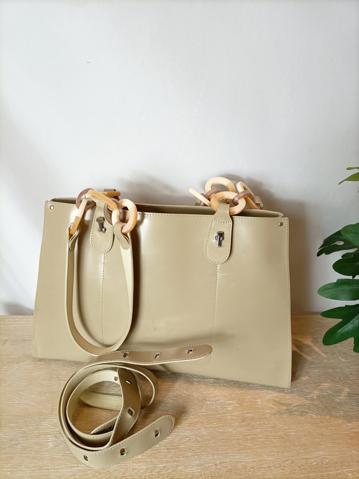 LAMARTHE. Bolso piel beige detalle asas