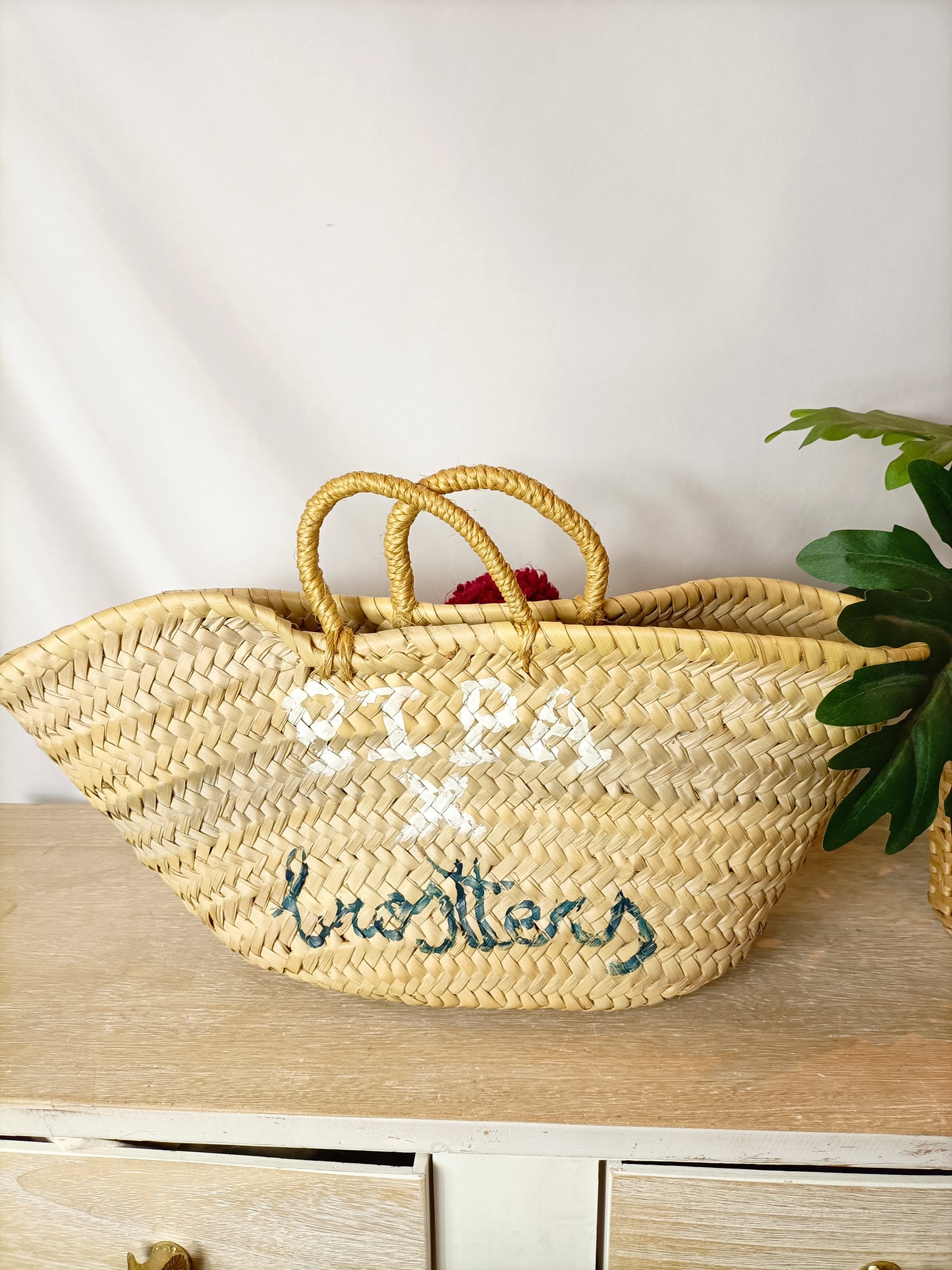 OTRAS. Capazo borlas mediano