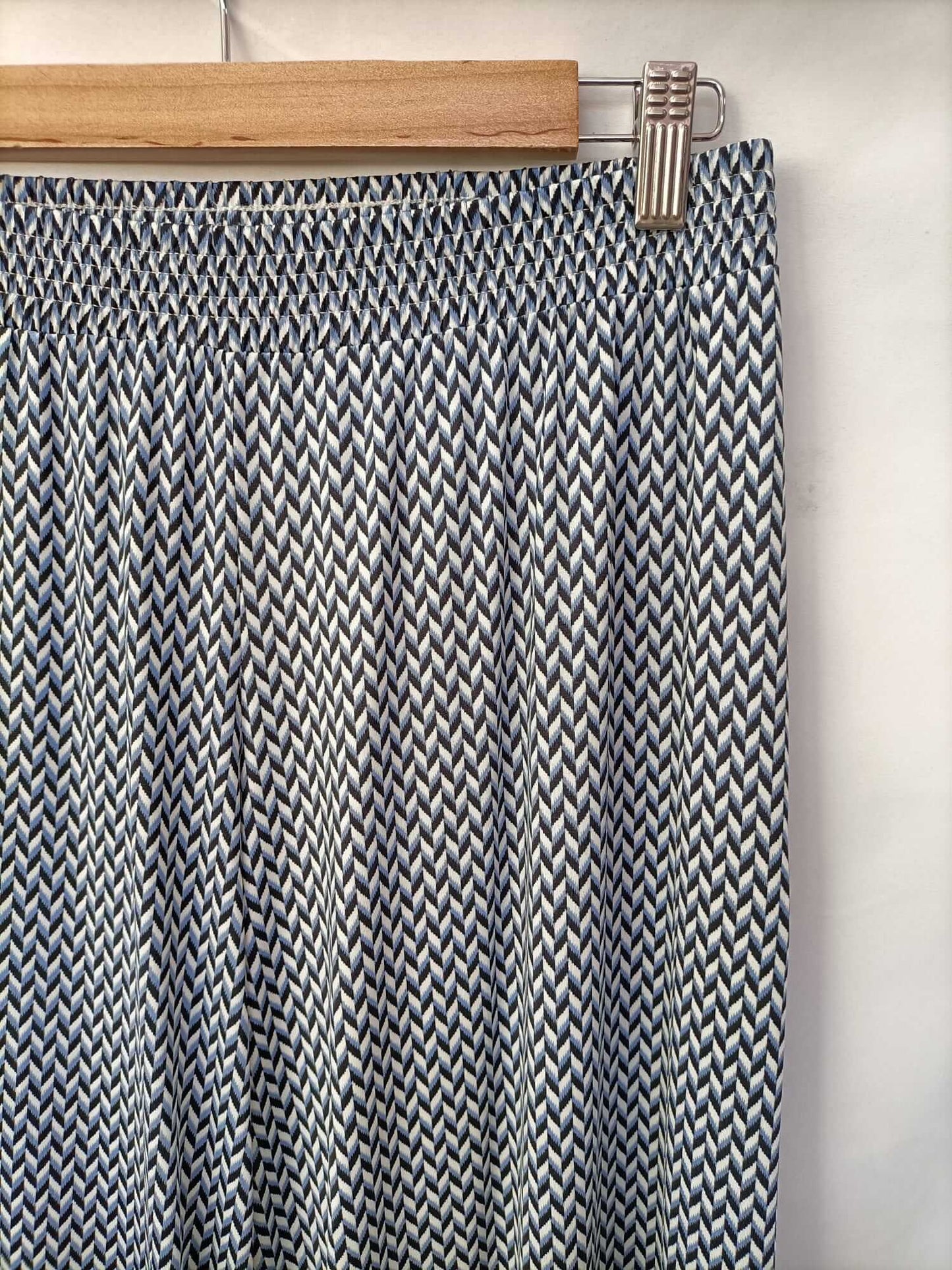 PEOTE. Printed palazzo pants size 4 (m/l)