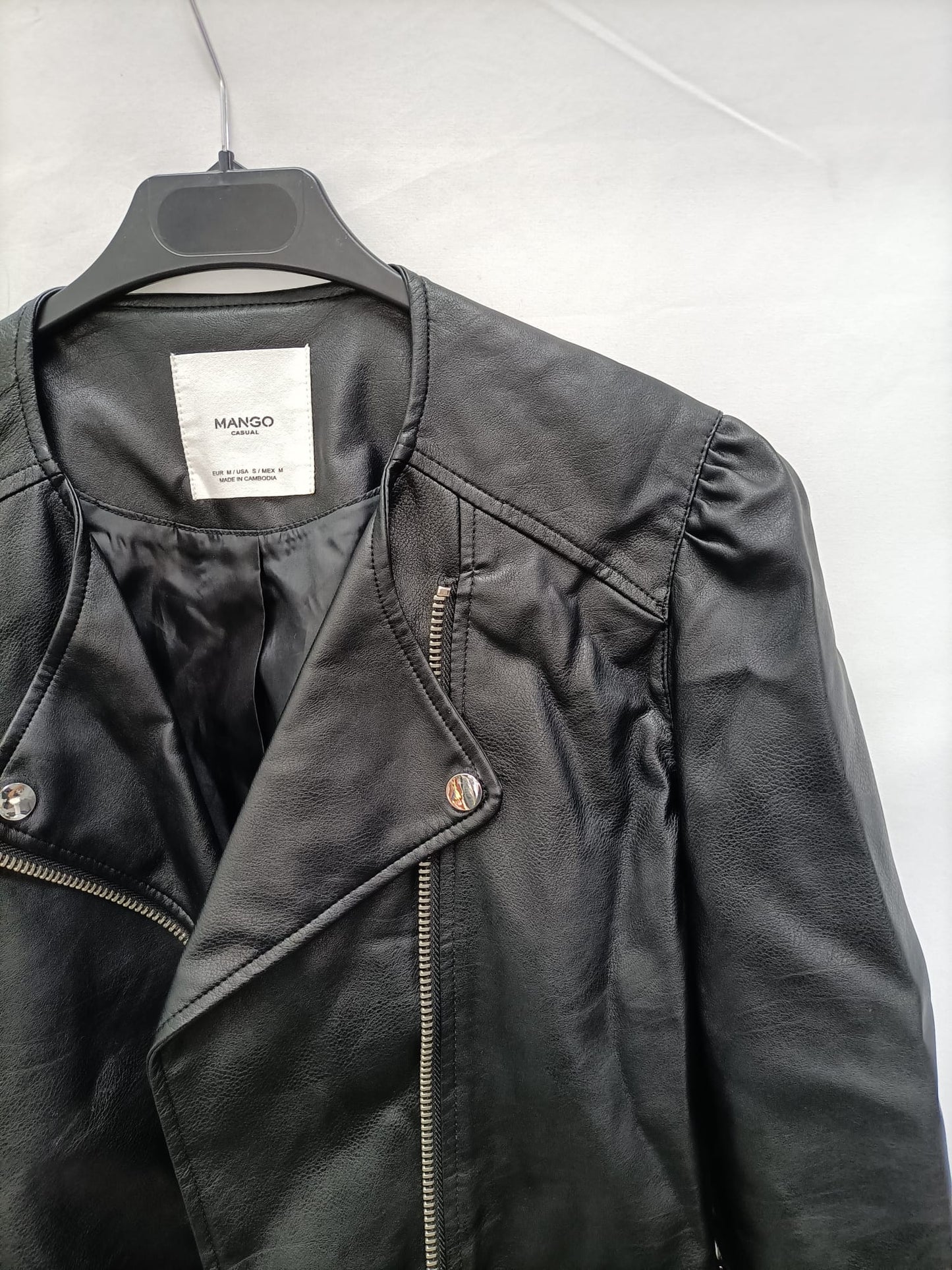 MANGO.Chaqueta piel T.m