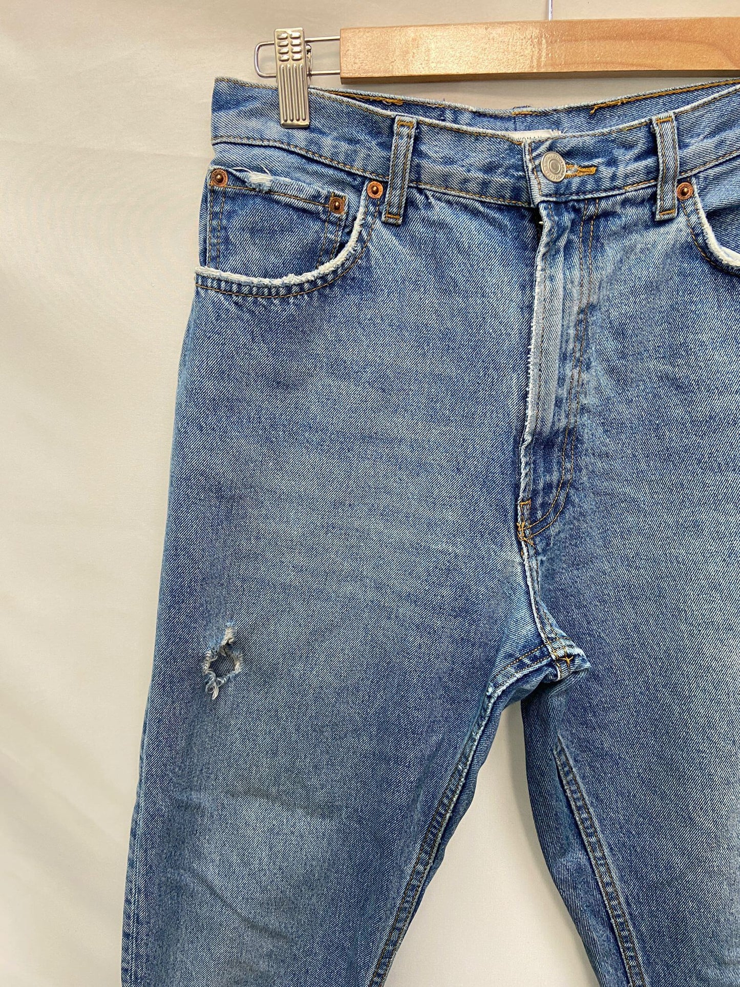 ZARA. Jeans with ripped details S.38