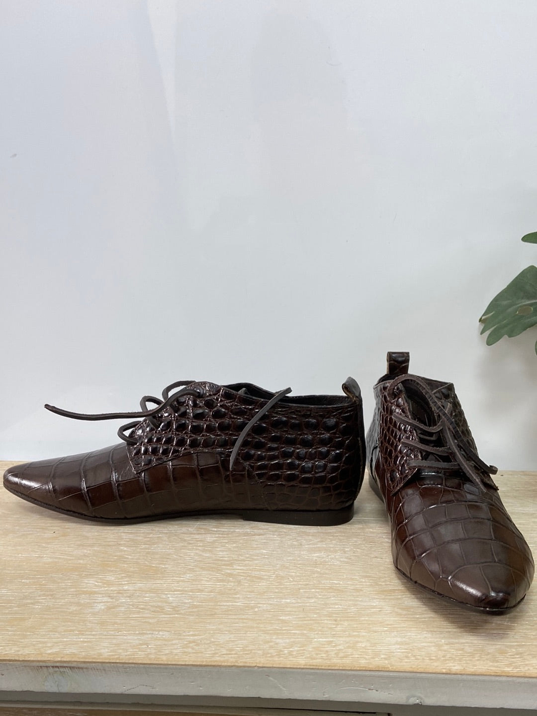 BEATRIZ FUREST. Snakeskin ankle boots, size 37