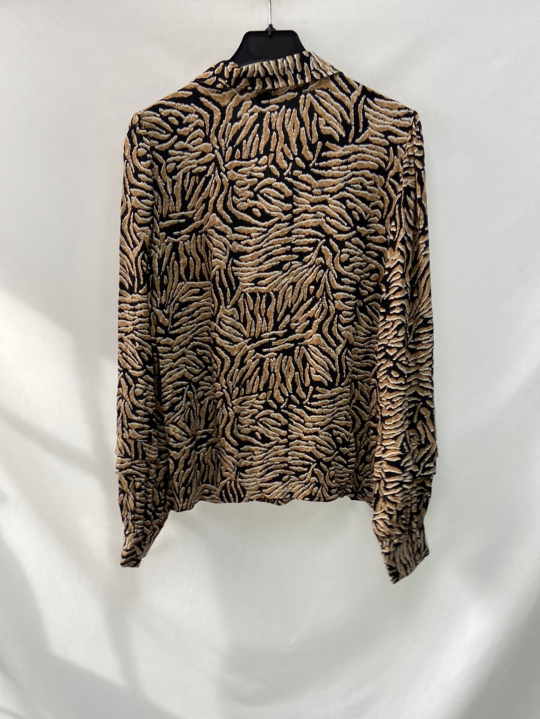 VERO MODA.Camisa estampada T.M