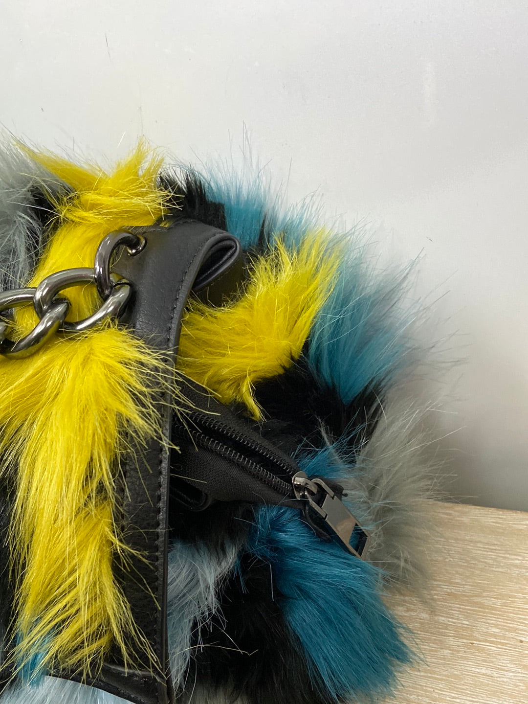 OTHERS.Multicolor fur bag