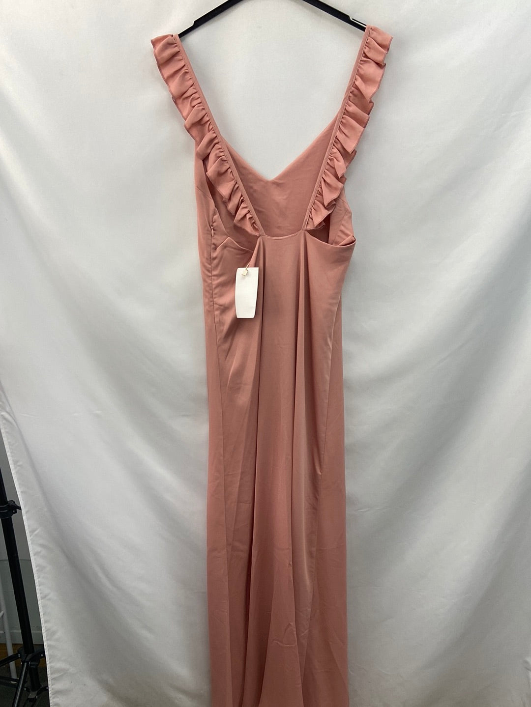 BY CLÉA.Long pale pink satin dress (36,38)