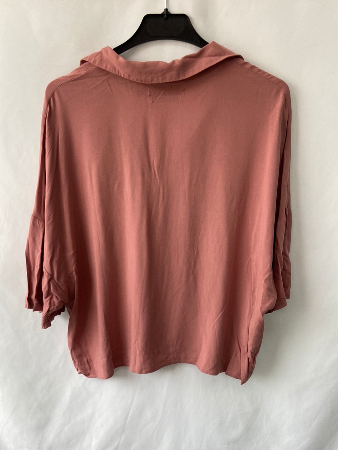 PULL&BEAR. Pink short-sleeved blouse TM