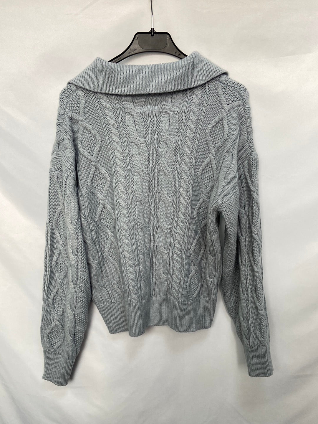 OTHERS. Chubby blue Ts polo sweater