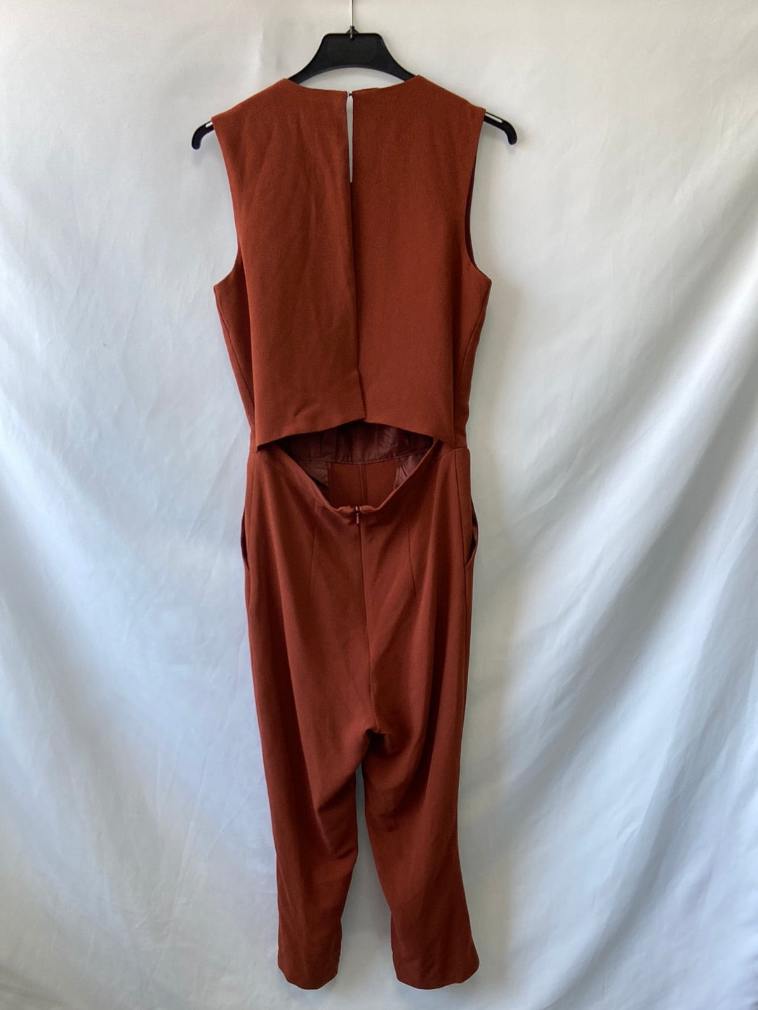 ASOS. Mono largo teja T.36