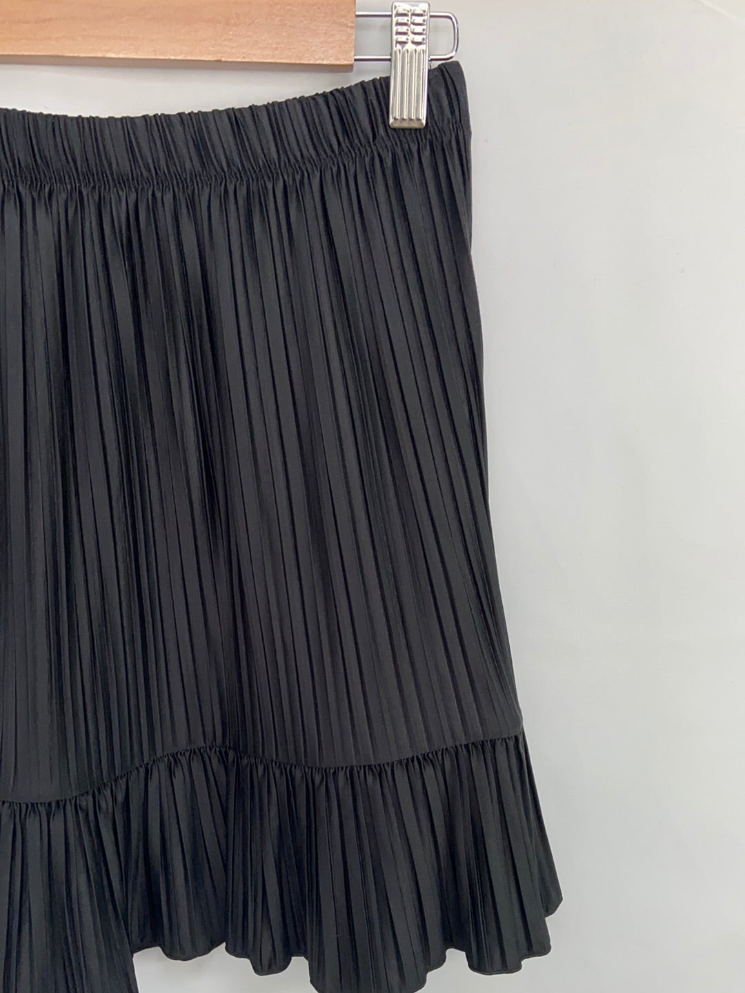 ZARA.Falda corta plisada T.S