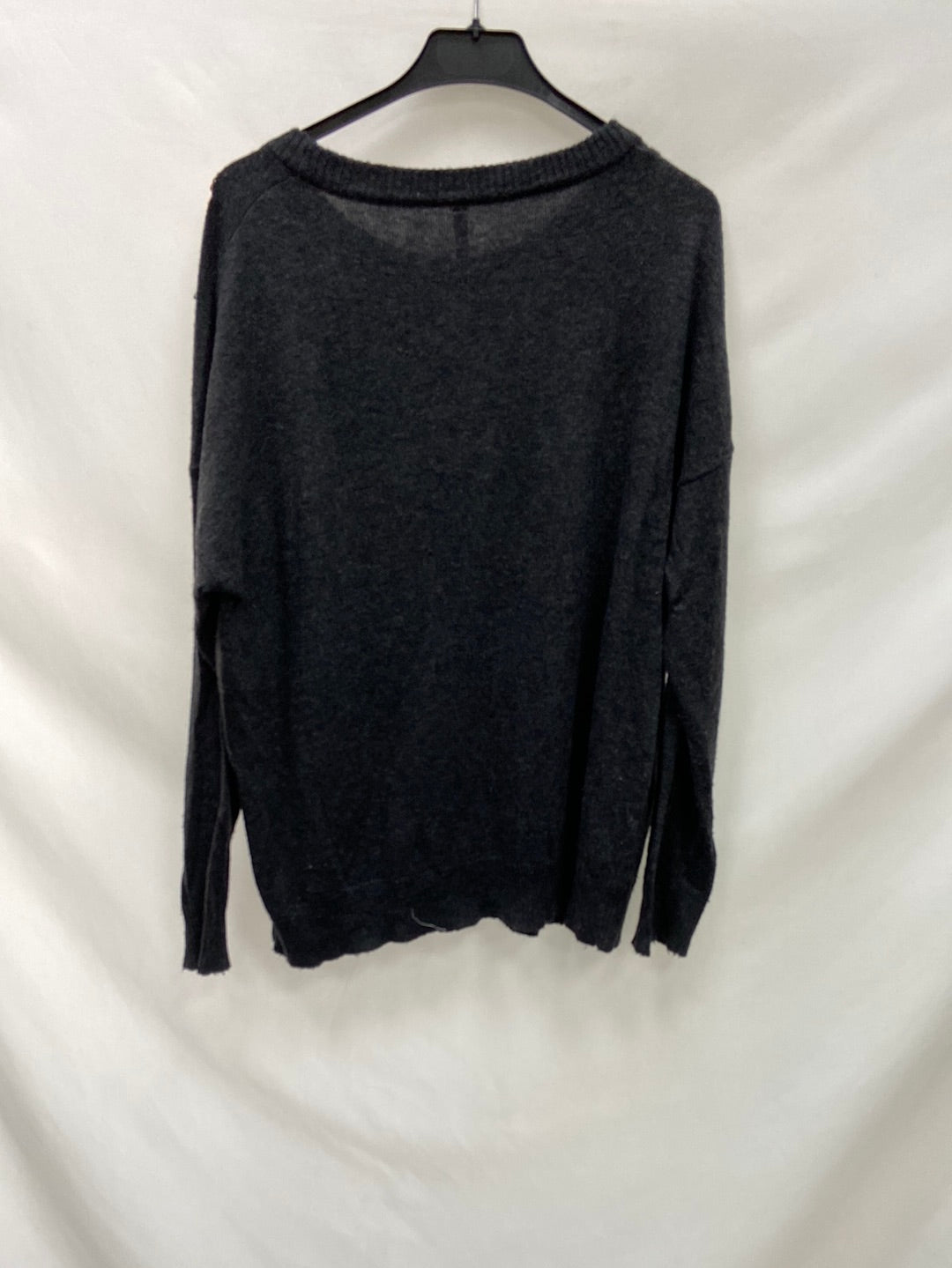 SWEEWË.Jersey gris lentejuelas y perlas T.M/L