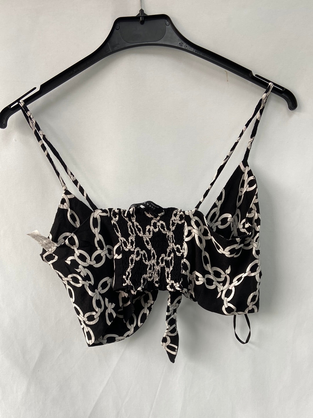 ZARA.Croptop negro cadenas T.XS-S