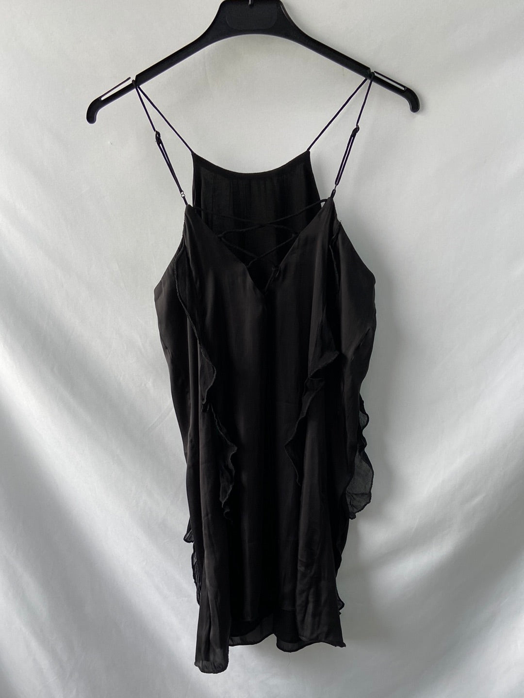 KIMCHI BLUE. Black strapless Ts dress