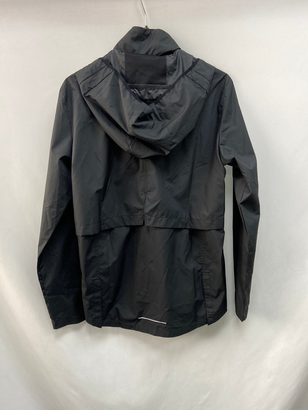 NIKE. Ts Waterproof Windbreaker