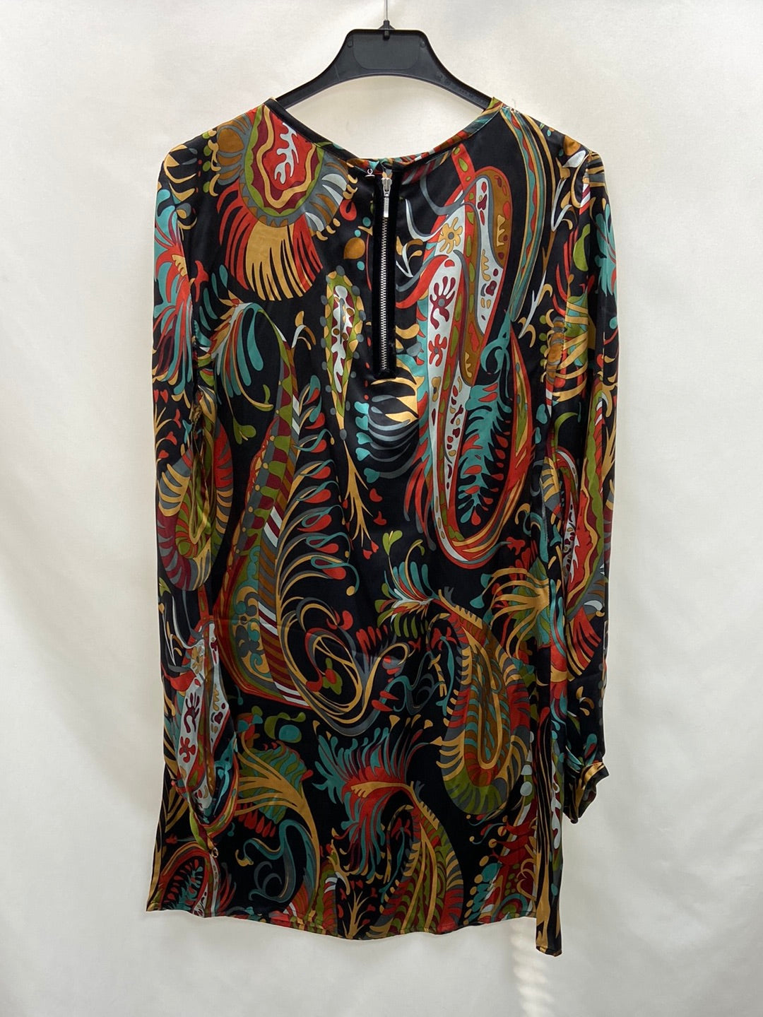 ZARA. Vestido negro amebas T.m