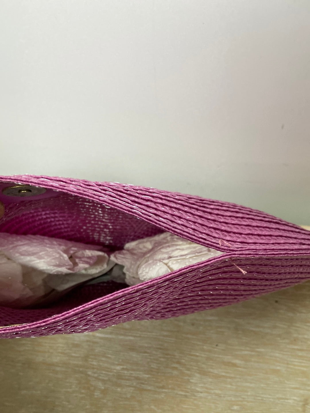 OTRAS.Bolso rafia semicírculo buganvilla