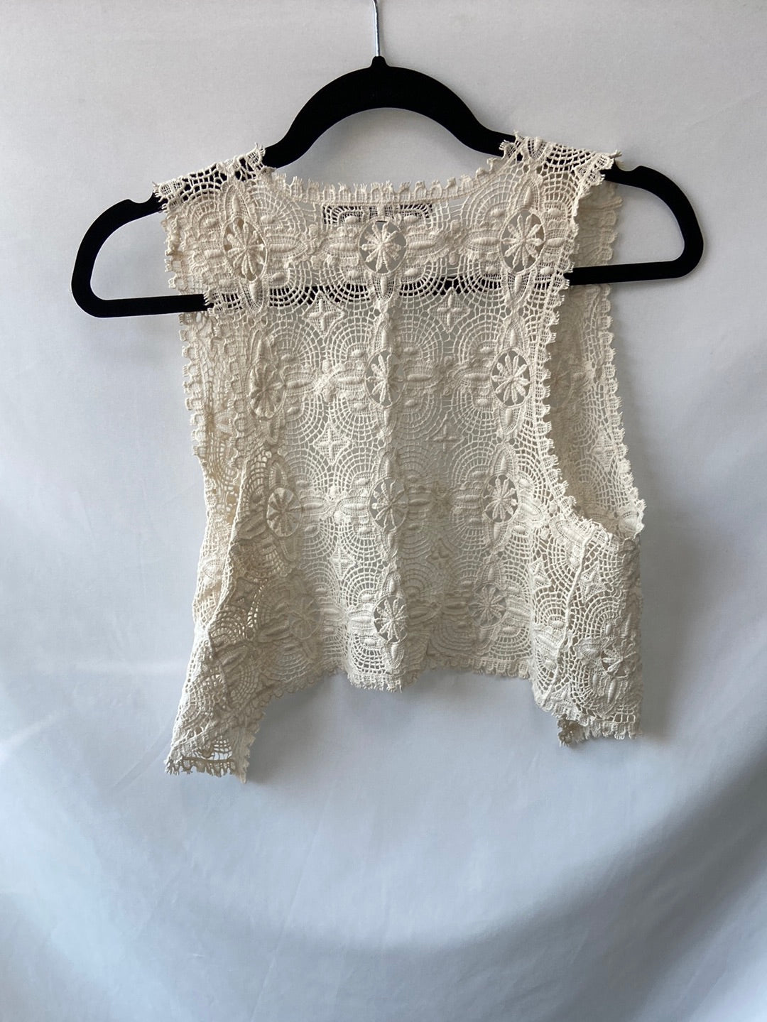 ZARA.Chaleco encaje beige T.S