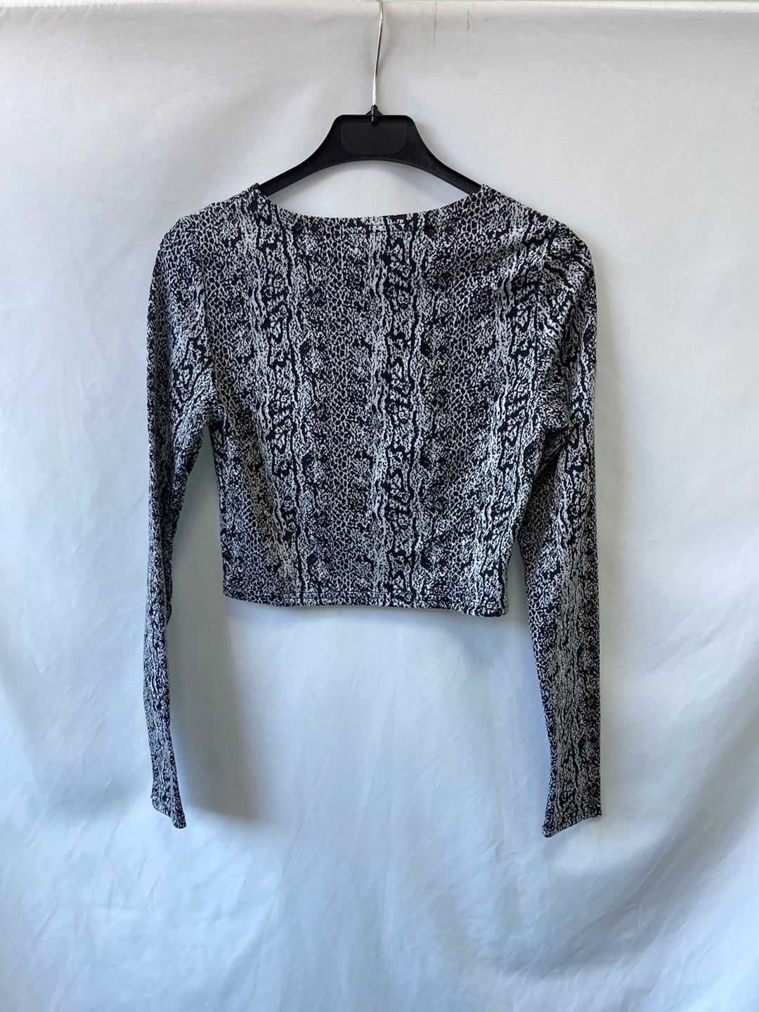 AMISU.Croptop punto elastico serpiente T.36