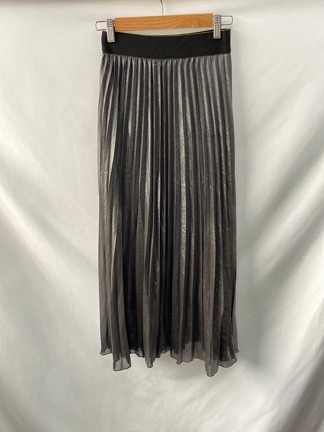 NEW COLLECTION.Falda plisada T.34-36