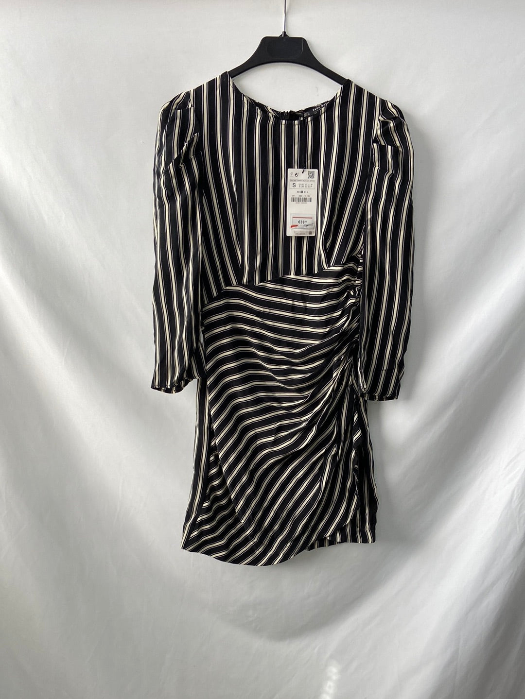 ZARA. Short beige and black striped dress Ts – Hibuy market