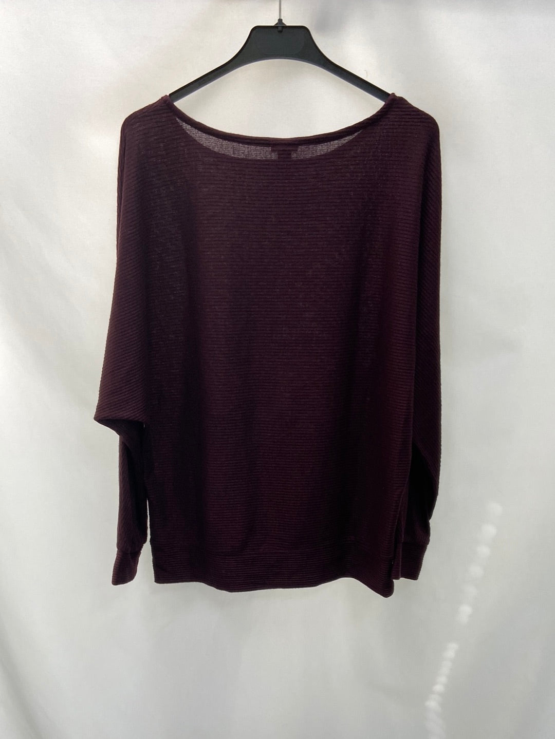 A NEW DAY. Burgundy knit jersey TM