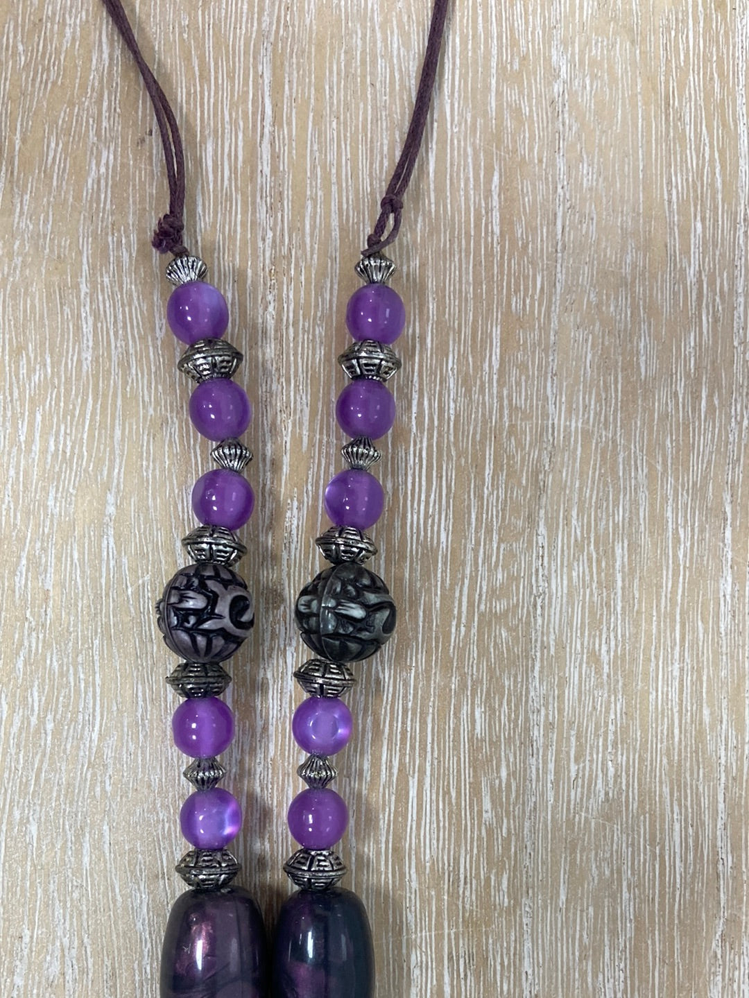 OTRAS.Collar piedras moradas