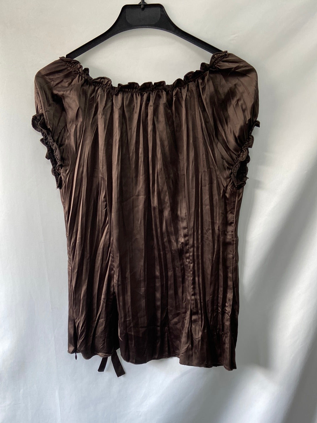 PAZ TORRAS. Top marrón satinado T.42