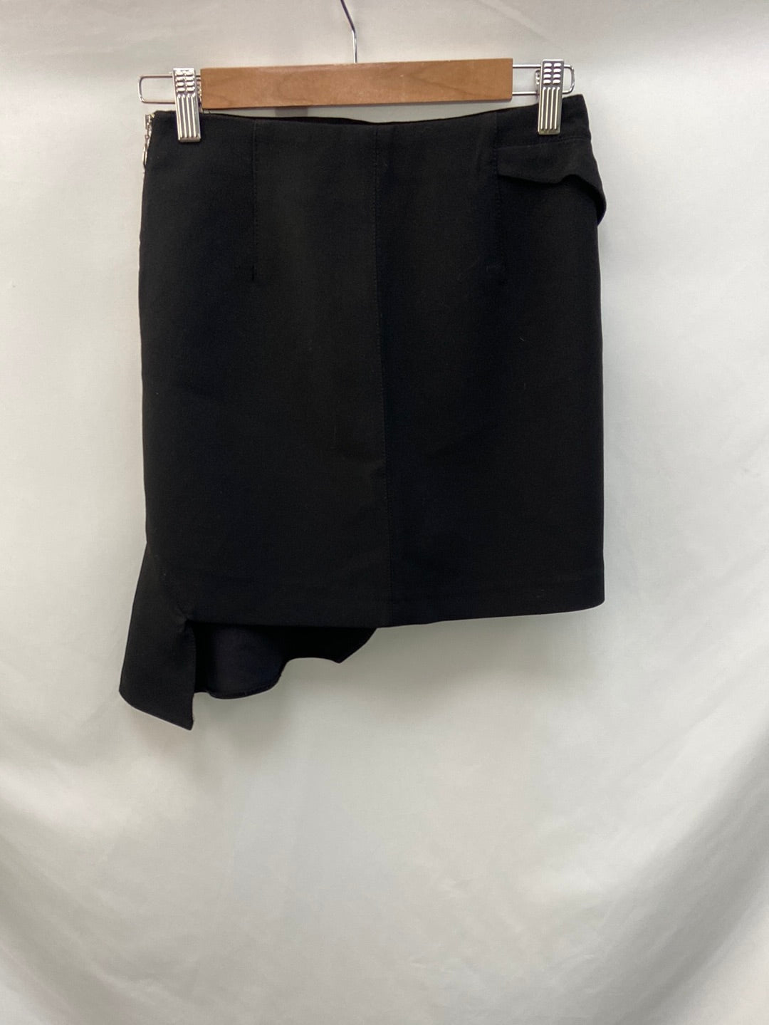 ZARA. Falda volante T.xs