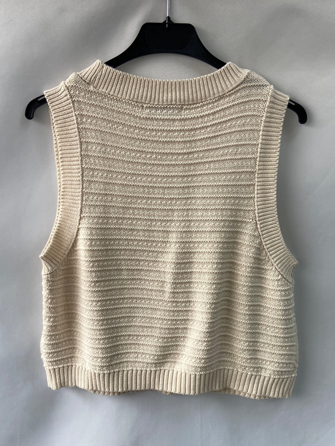 STRADIVARIUS.Top punto beige T.M