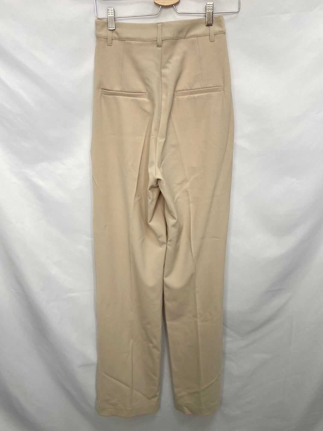 LOREAK MENDIAN. Pantalones rectos beiges pinzas T.34