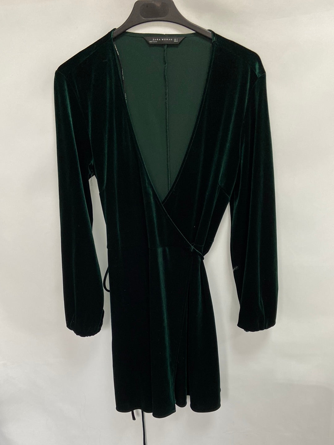 ZARA. Short green velvet dress Ts Hibuy market ZARA. Short green velvet dress Ts Hibuy market