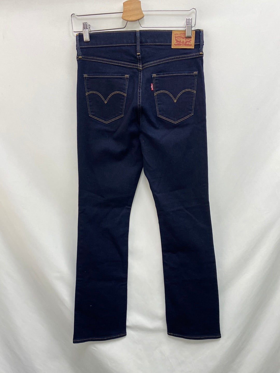 LEVI'S. Pantalón campana oscuro T.(27)38