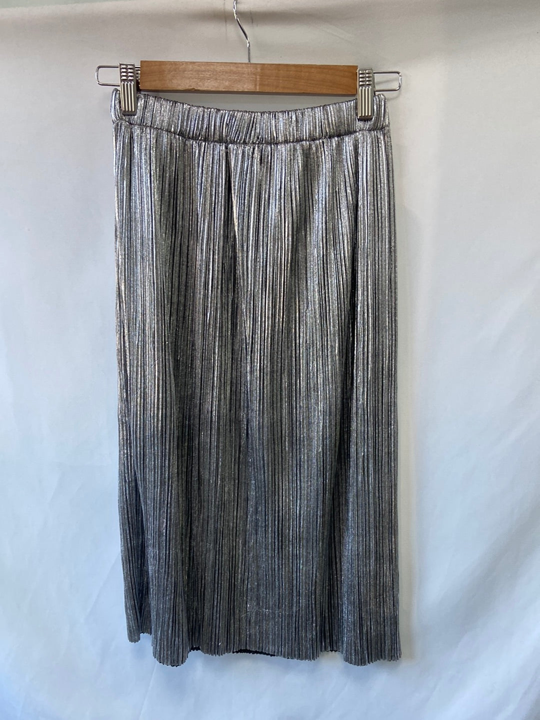PARFOIS.Falda midi plateada plisada T.XS/S