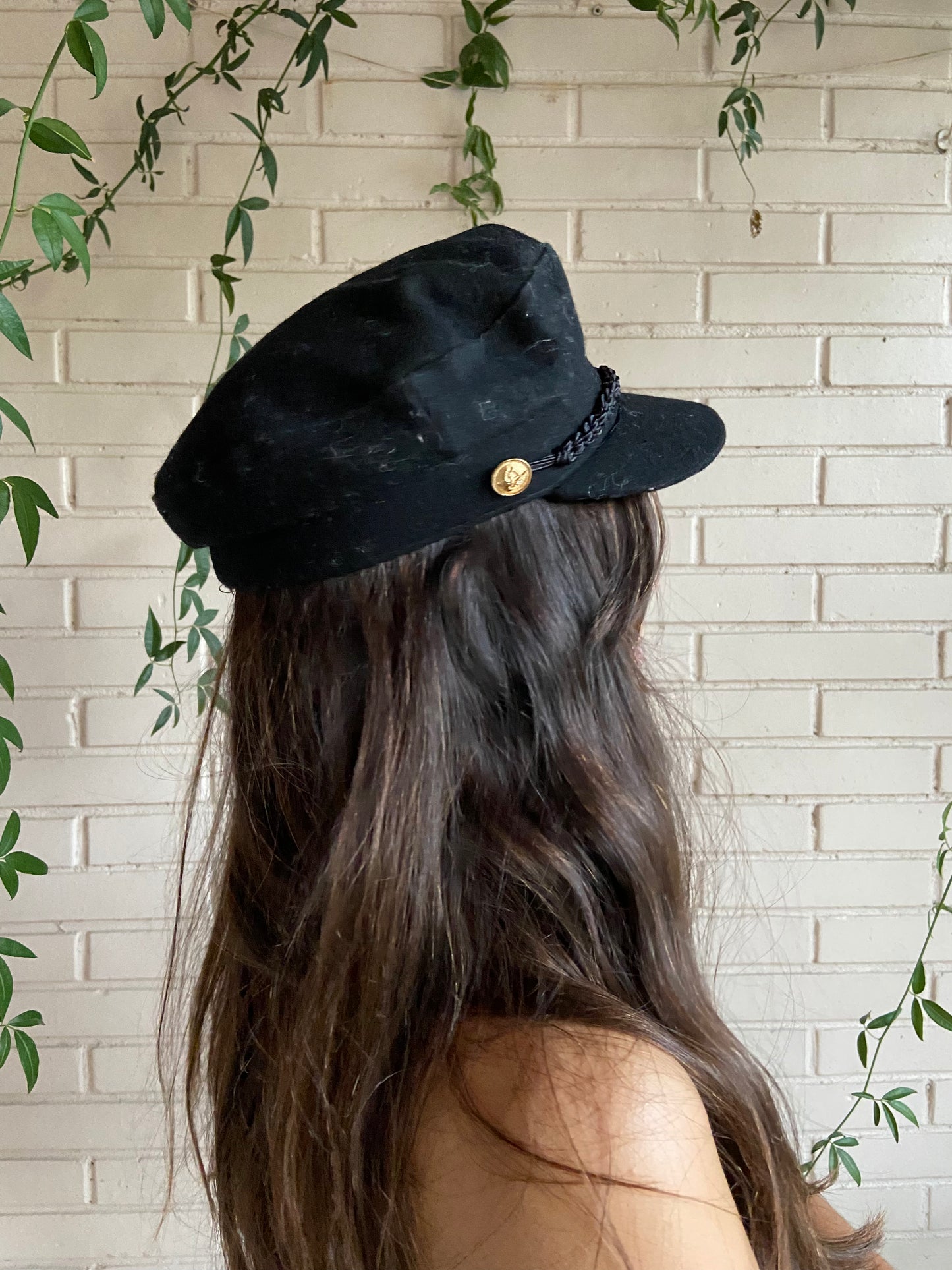 Gorra visera estilo boina