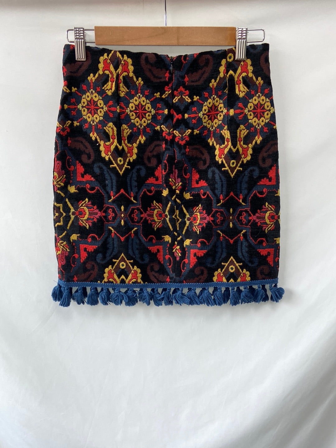 ZARA.Falda corta paño T.XS