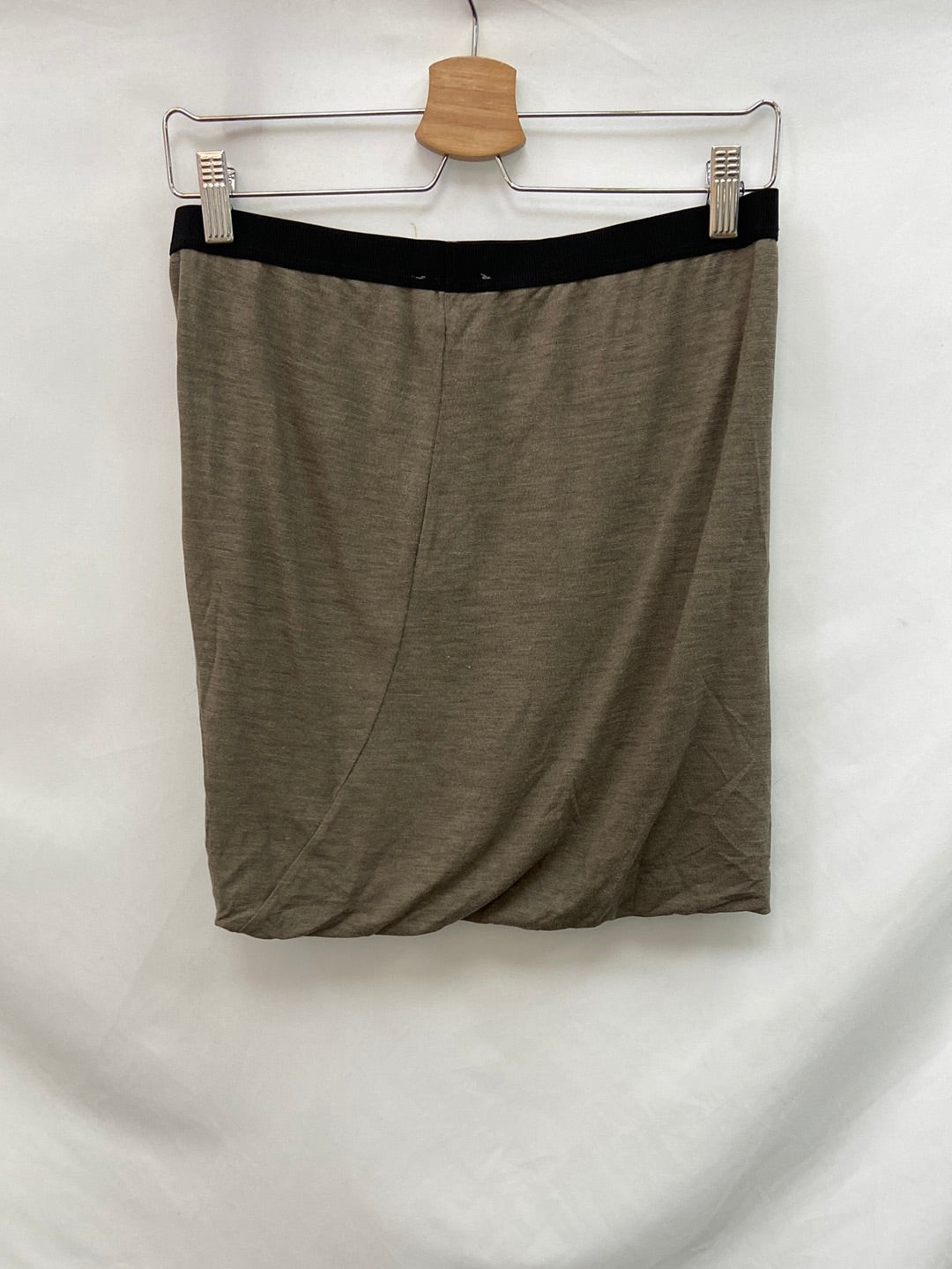 AMERICAN VINTAGE. Green Ts skirt