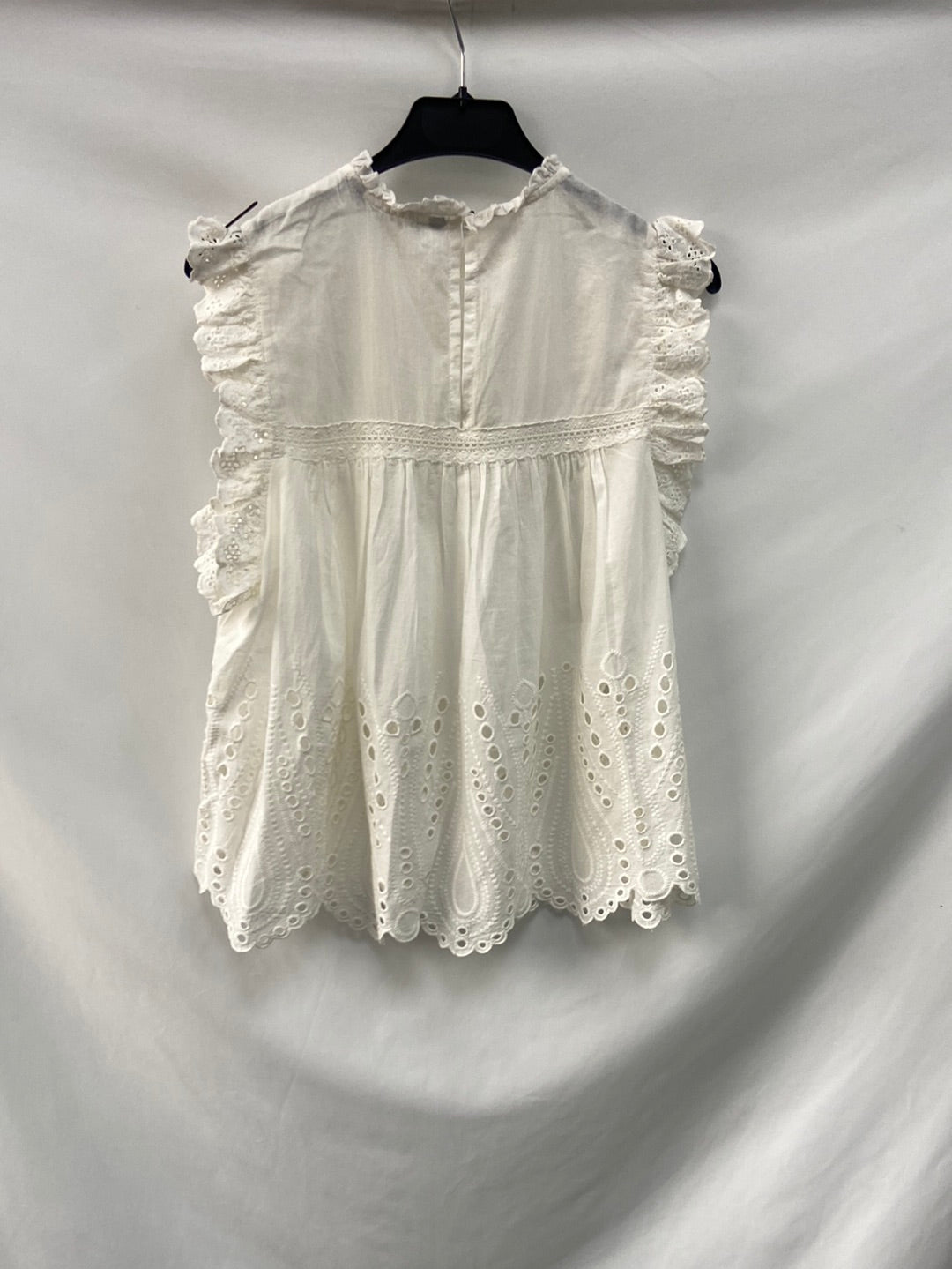 ZARA.Blusa blanca encaje troquelada T.s