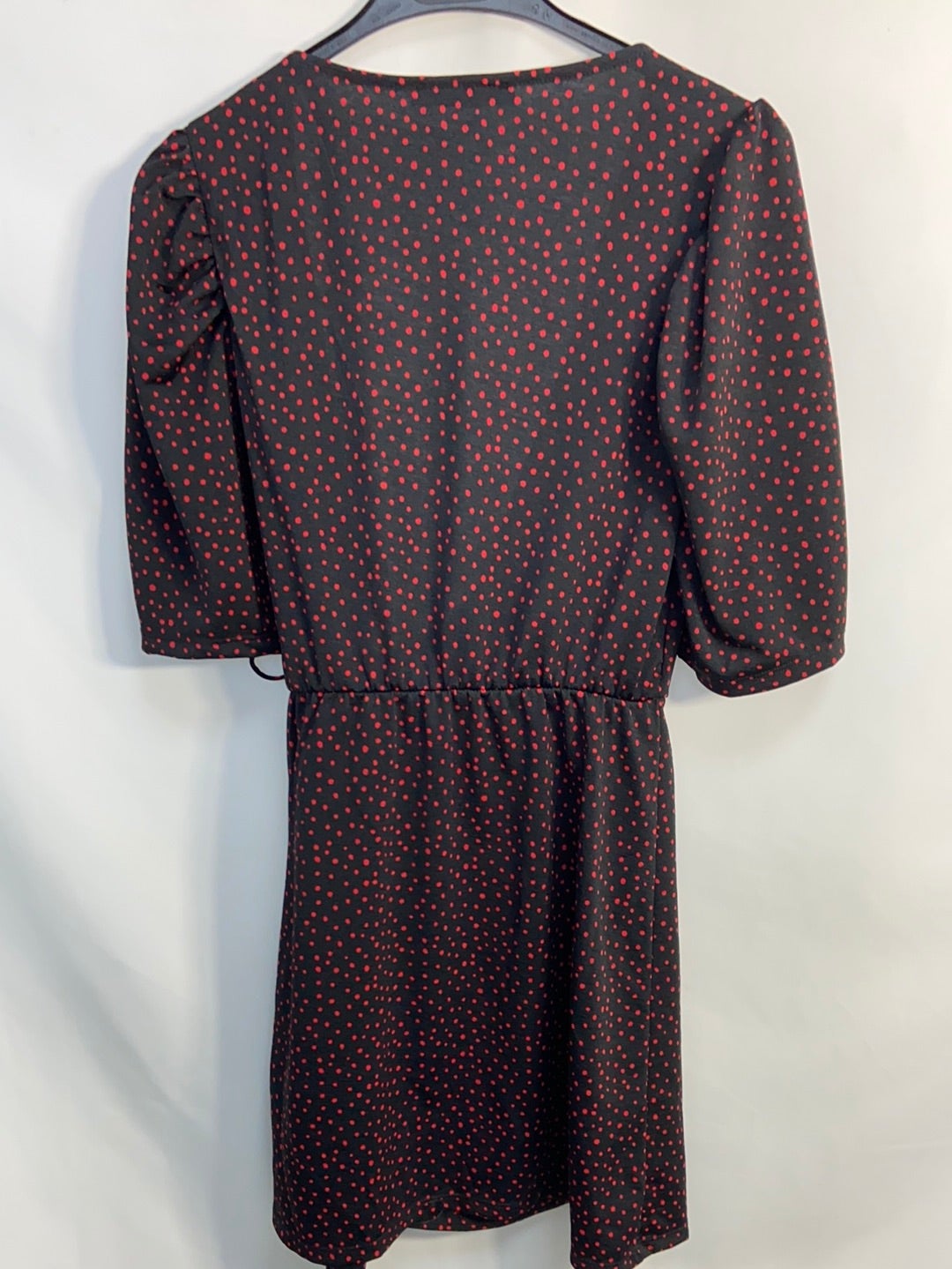 PULL&BEAR.Vestido negro lunares T.s