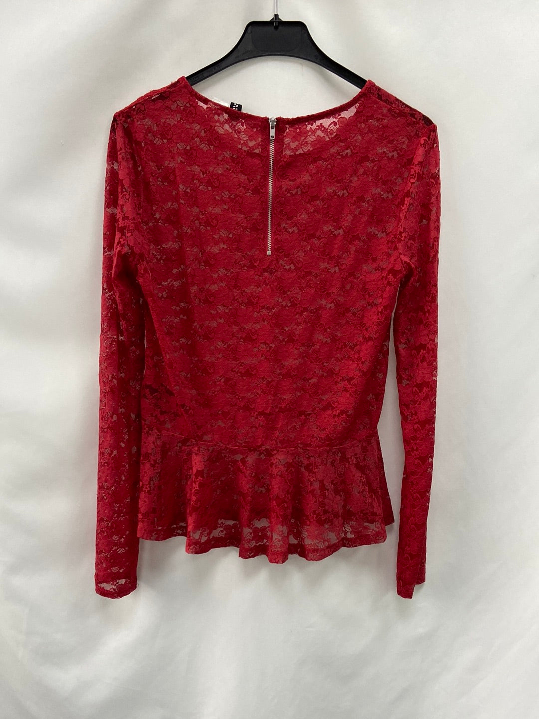 H&M.Top encaje rojo T.38