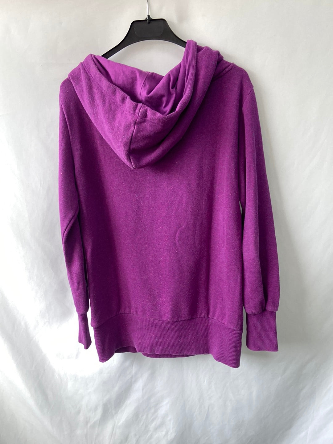 PUMA.Sudadera morada T.38