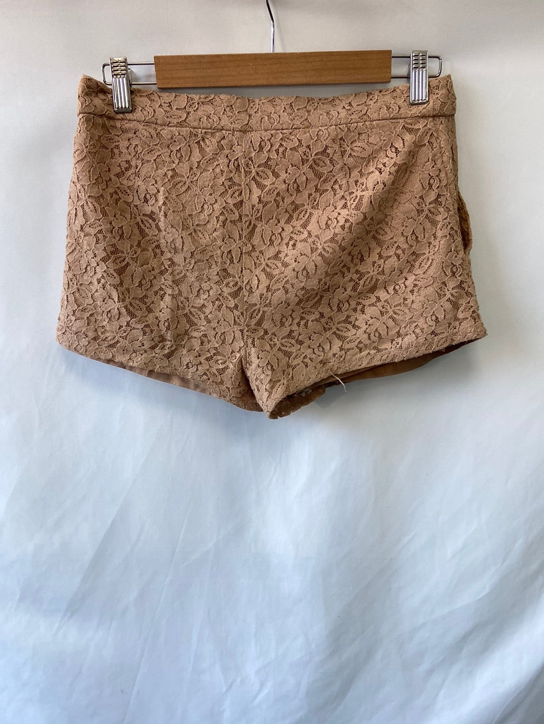 I LOVE H81. Lace shorts T.34