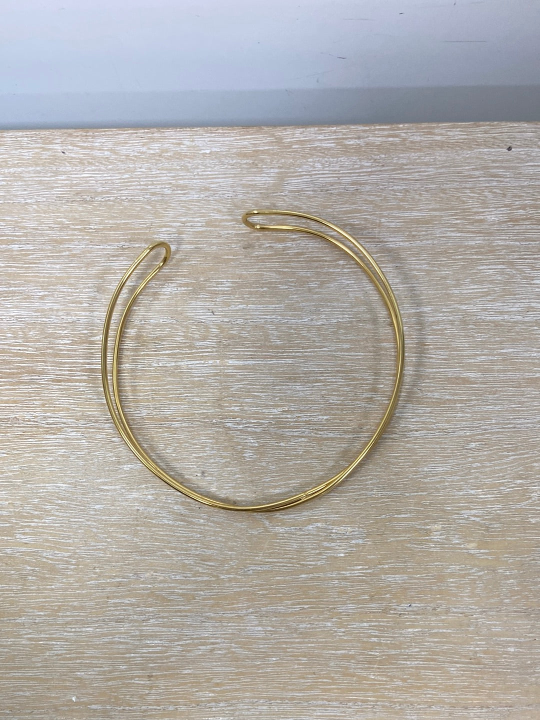 OTRAS. Choquer dorado