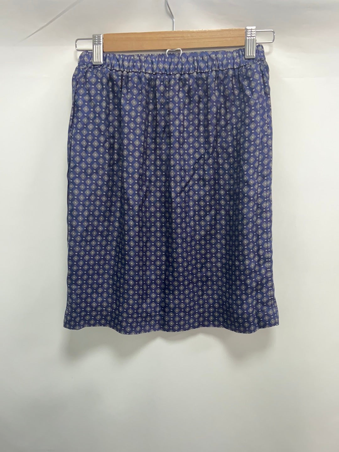 AMITIE. Falda azul estampada T.44