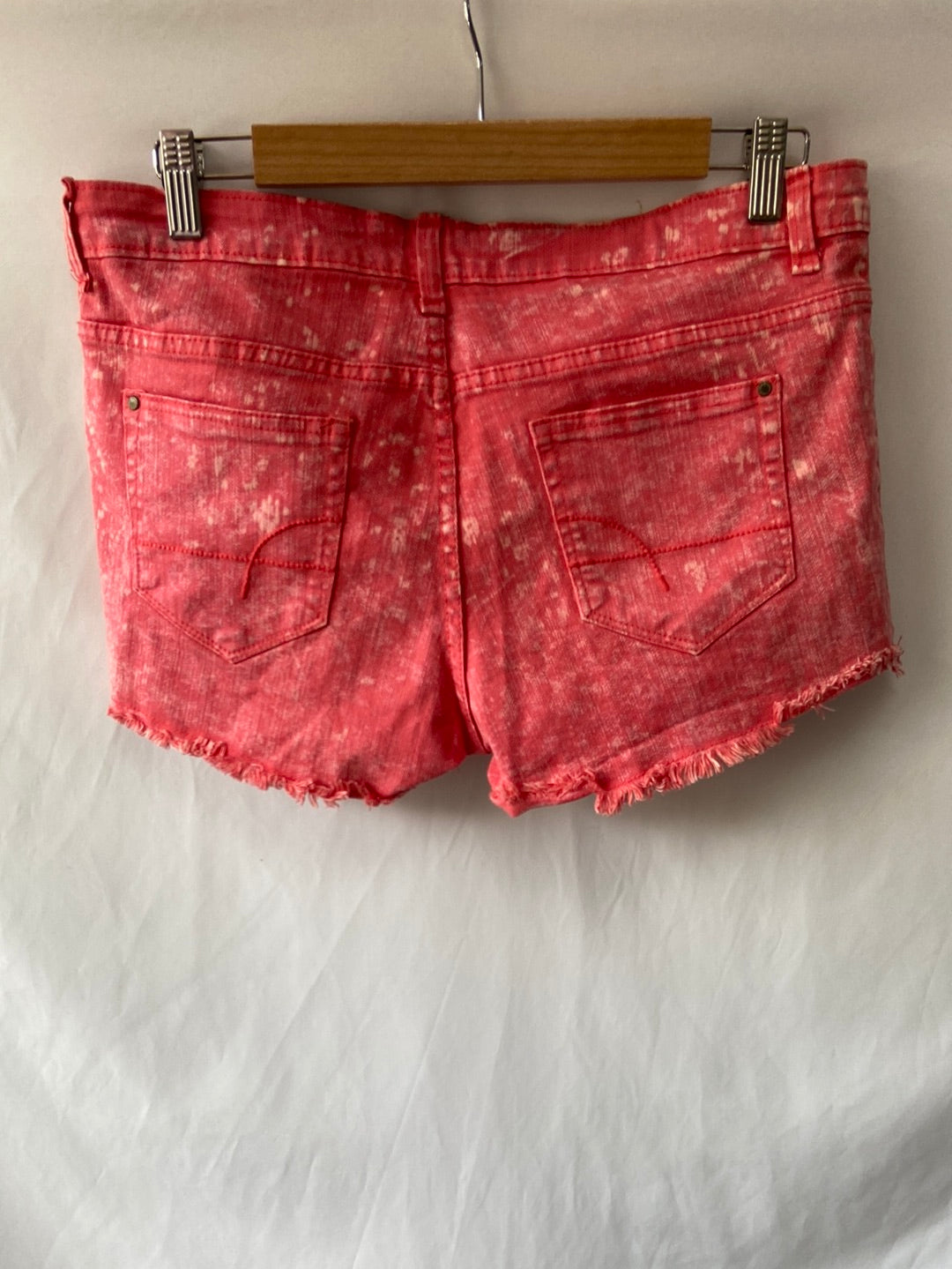 GREEN COAST. Short coral manchas beiges T.42