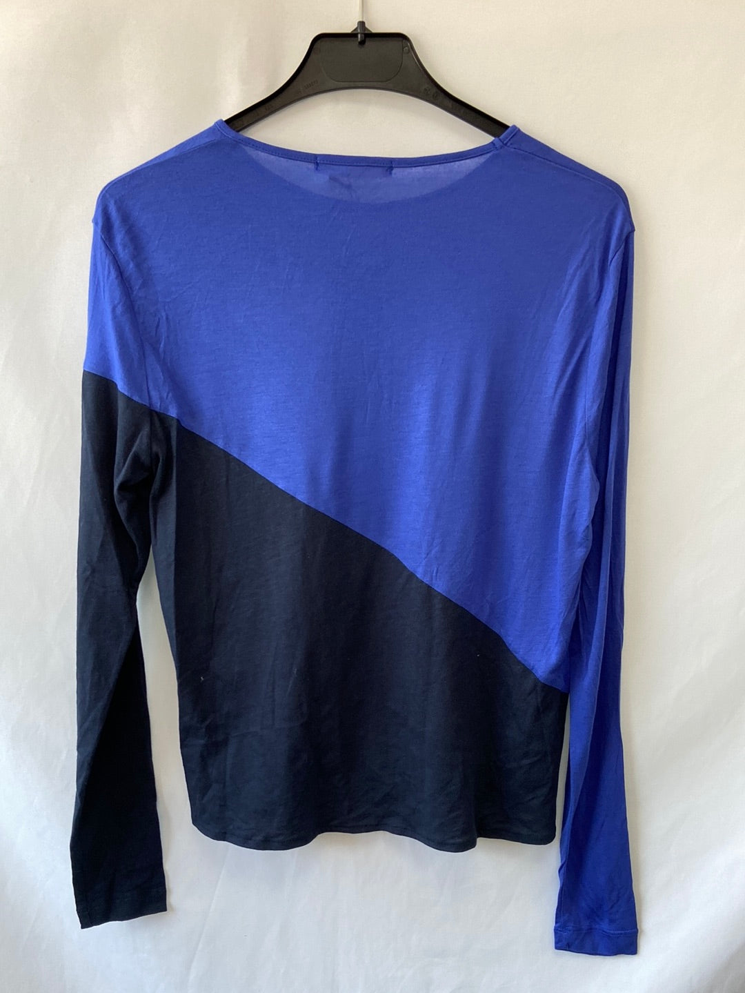 VALENTINA GARI. Camiseta azules T.tu